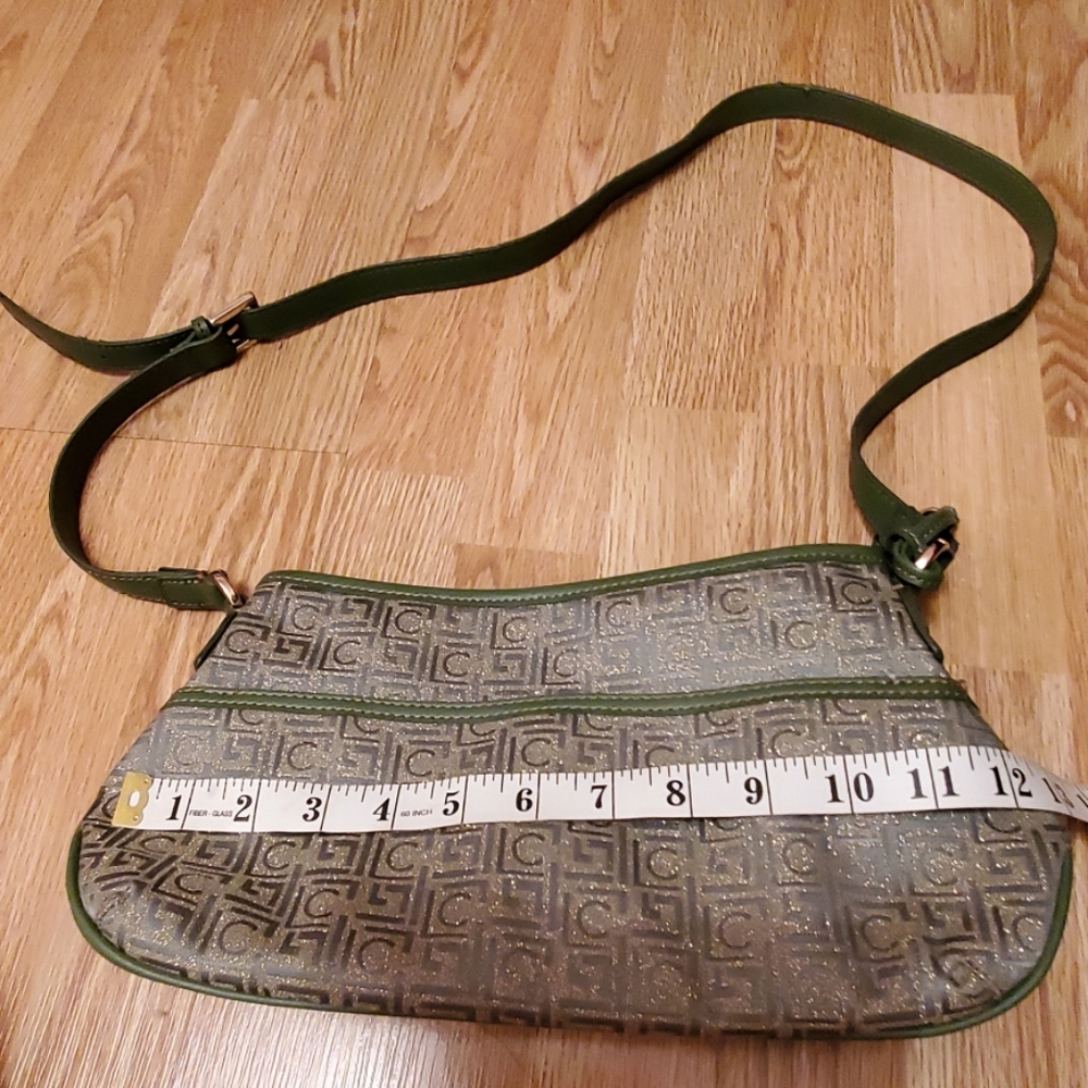 Liz Claiborne cross body